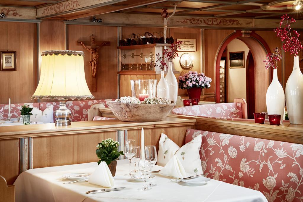 Hotel Hirlanda Zürs 외부 사진