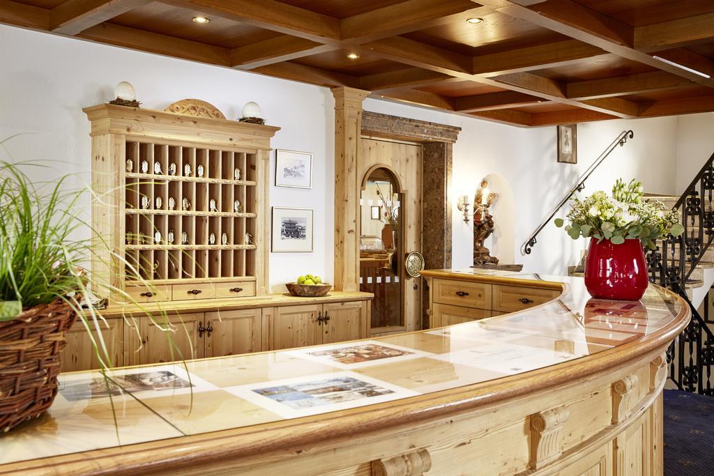 Hotel Hirlanda Zürs 외부 사진