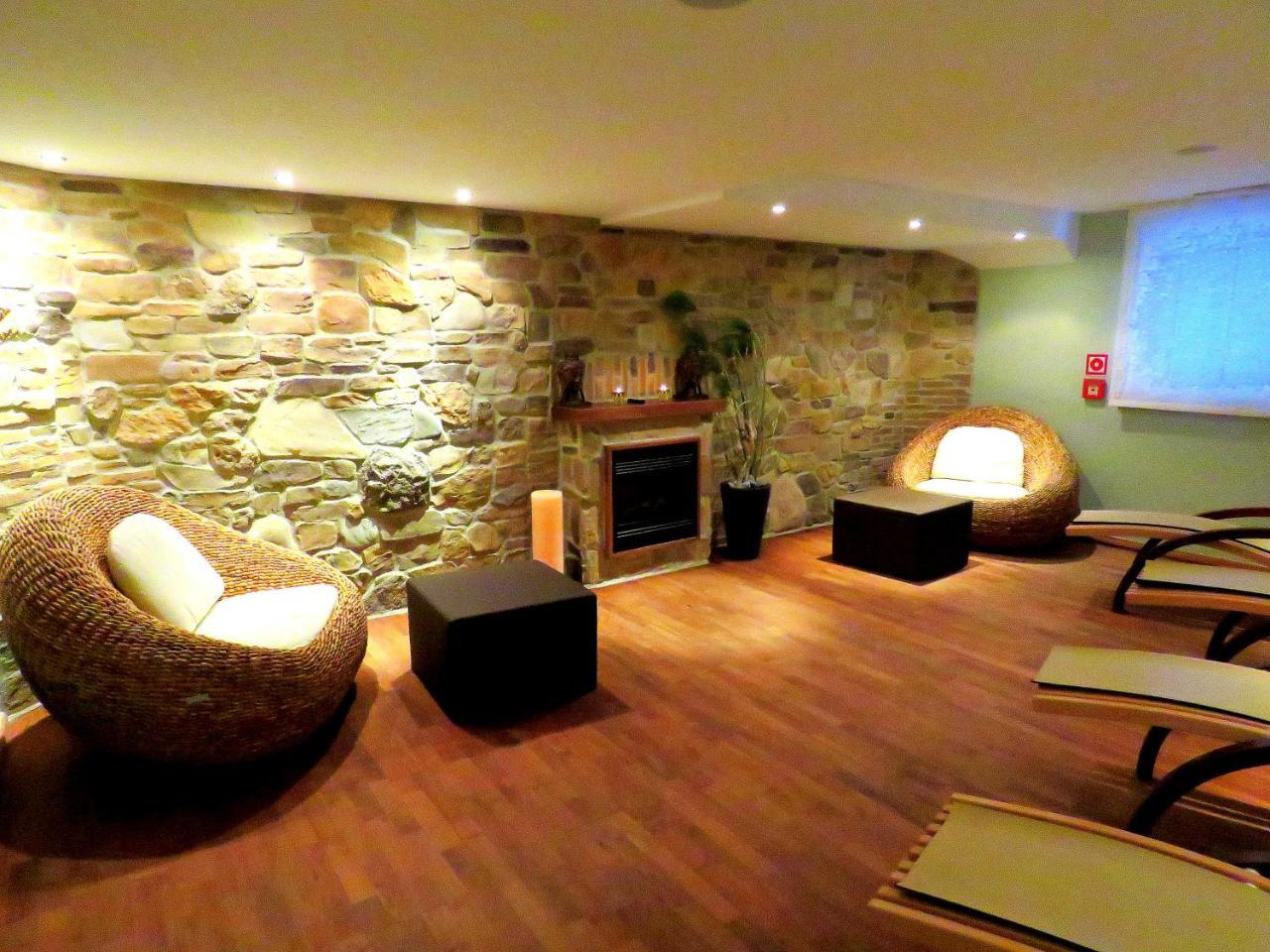 Hotel Hirlanda Zürs 외부 사진